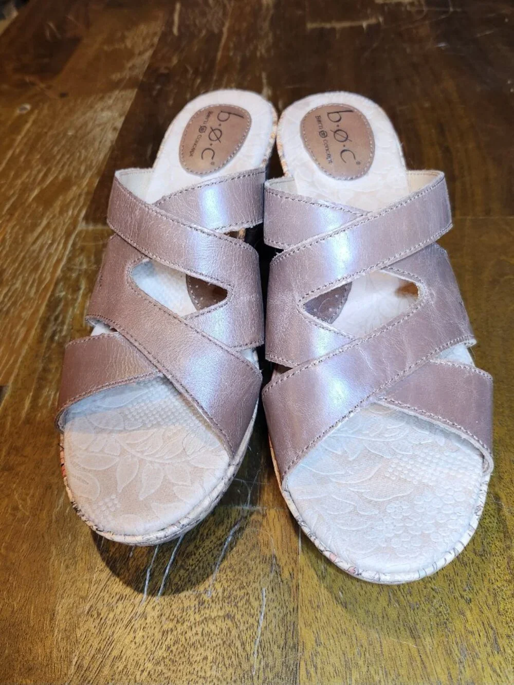 b.o.c. Wedge